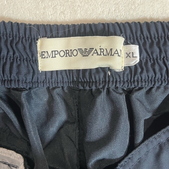 Vintage Emporio Armani Men's Navy Cargo Shorts Tagged XL (Fits Medium) - Picture 3 of 8